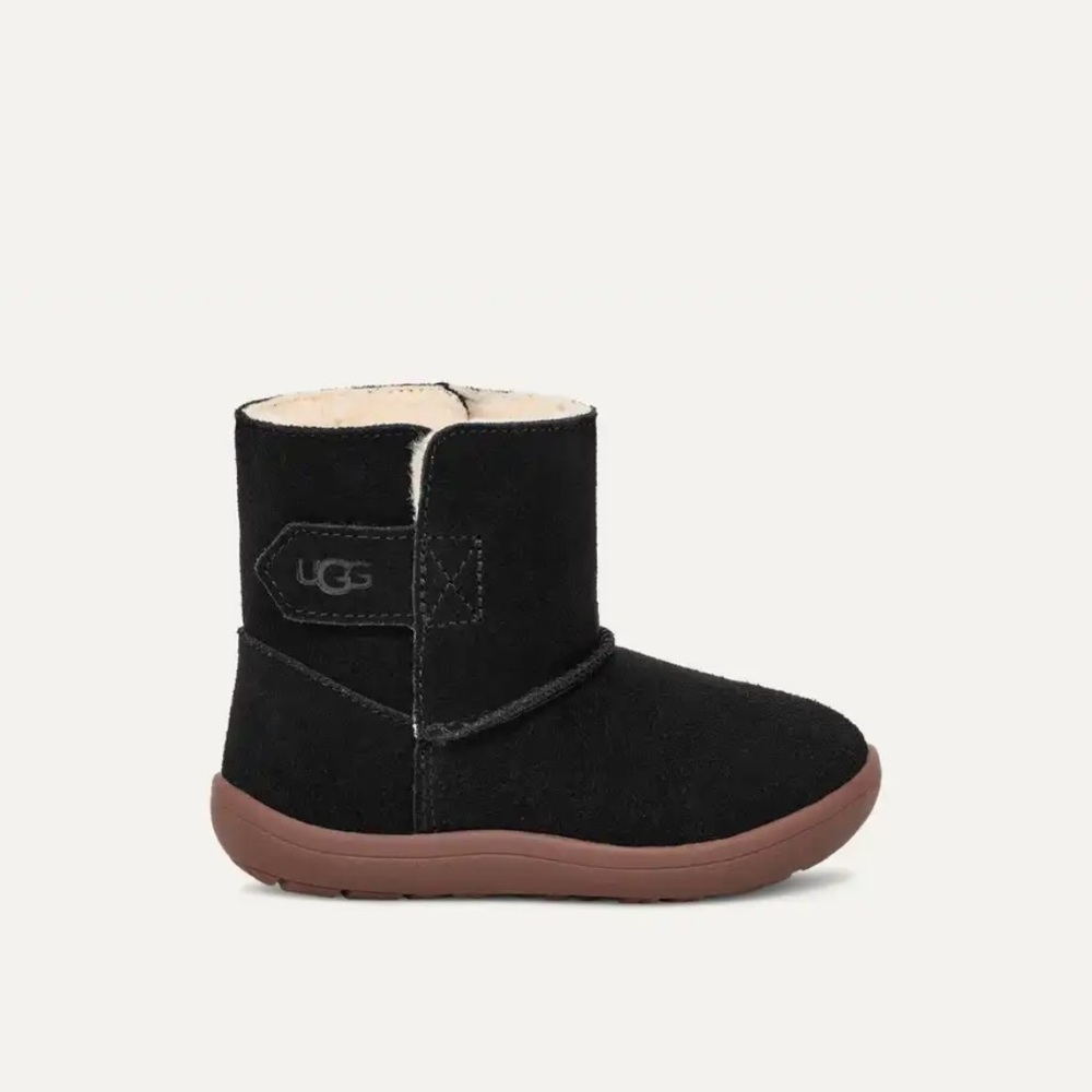 Toddler Uggs size 9 great condition!